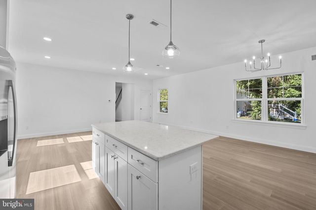 492 ELLIS AVE, Lawnside, NJ 08045