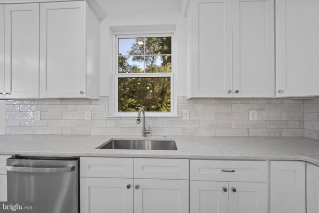 492 ELLIS AVE, Lawnside, NJ 08045