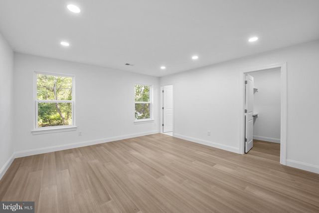 492 ELLIS AVE, Lawnside, NJ 08045