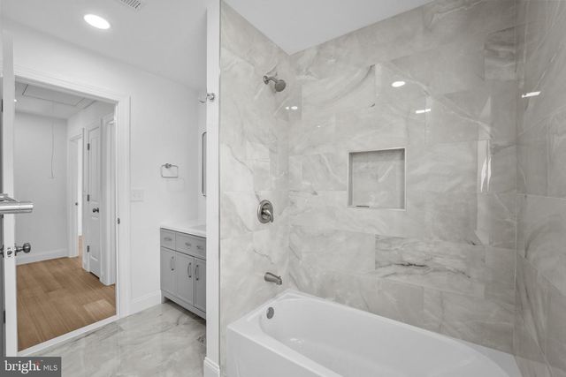 492 ELLIS AVE, Lawnside, NJ 08045