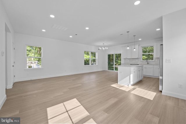 492 ELLIS AVE, Lawnside, NJ 08045