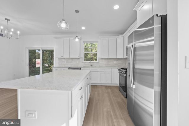 492 ELLIS AVE, Lawnside, NJ 08045