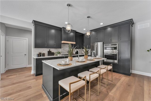 6916 S Raccoon Road, Canfield, OH 44406