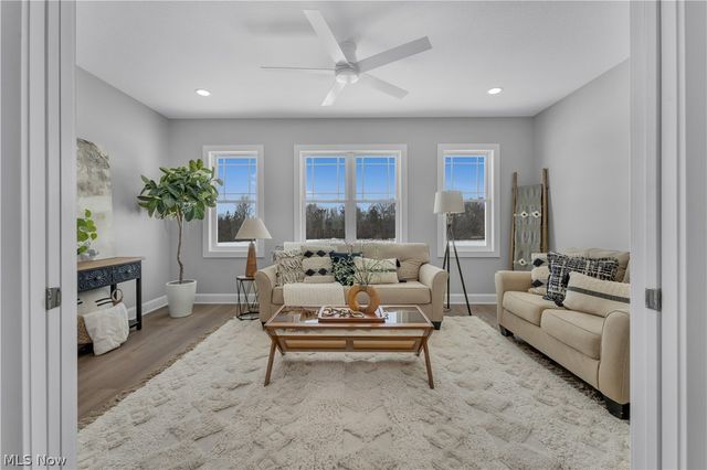 6916 S Raccoon Road, Canfield, OH 44406