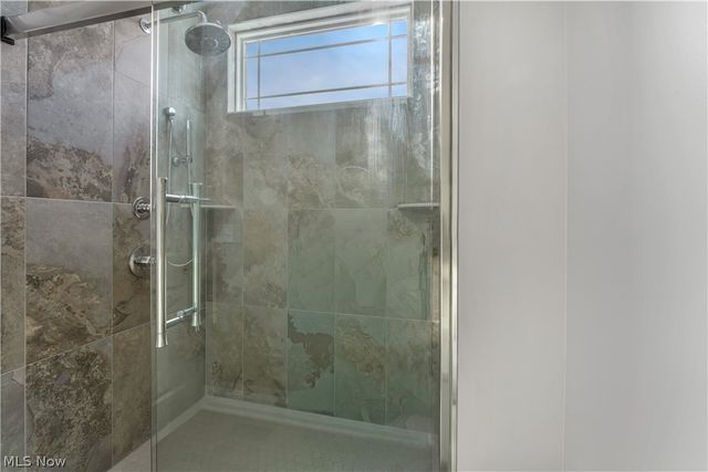 6916 S Raccoon Road, Canfield, OH 44406