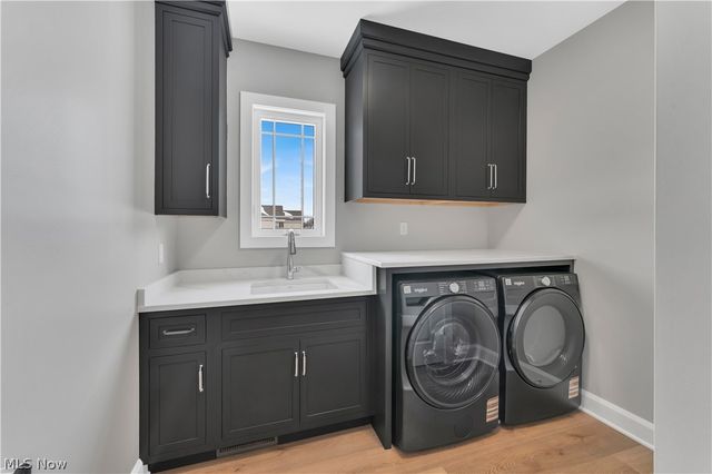 6916 S Raccoon Road, Canfield, OH 44406