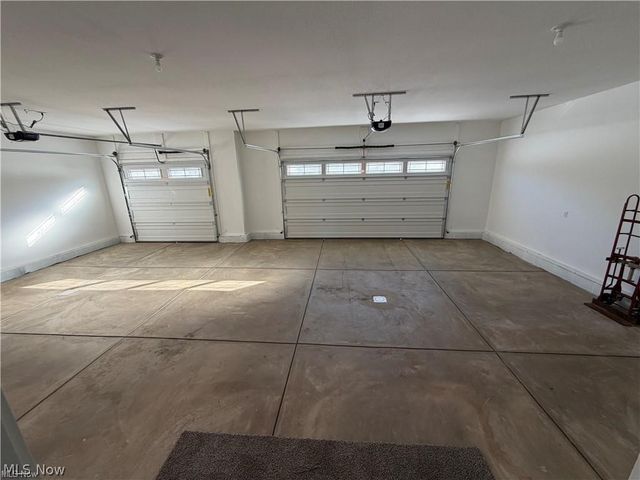 6916 S Raccoon Road, Canfield, OH 44406