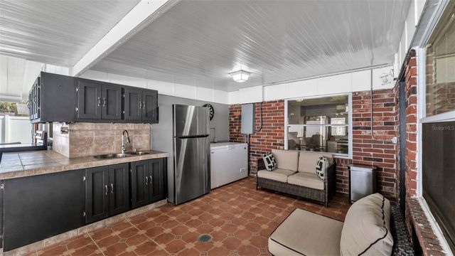 2633 HANDLEY BOULEVARD, Lakeland, FL 33803