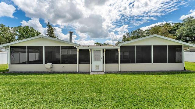 2633 HANDLEY BOULEVARD, Lakeland, FL 33803