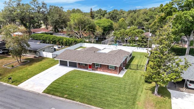 2633 HANDLEY BOULEVARD, Lakeland, FL 33803
