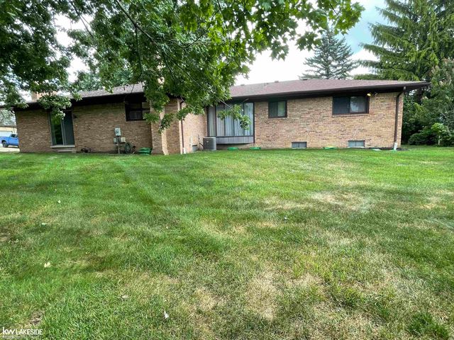 53971 Shelby Road, Shelby Twp, MI 48316