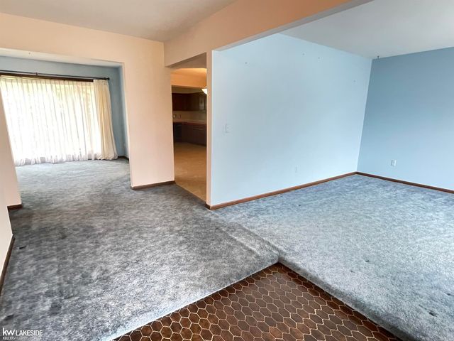 53971 Shelby Road, Shelby Twp, MI 48316