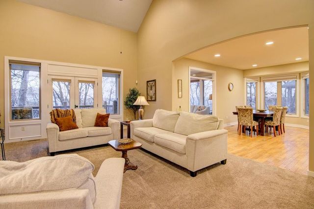 6819 Woodstock Court, Shawnee, KS 66218