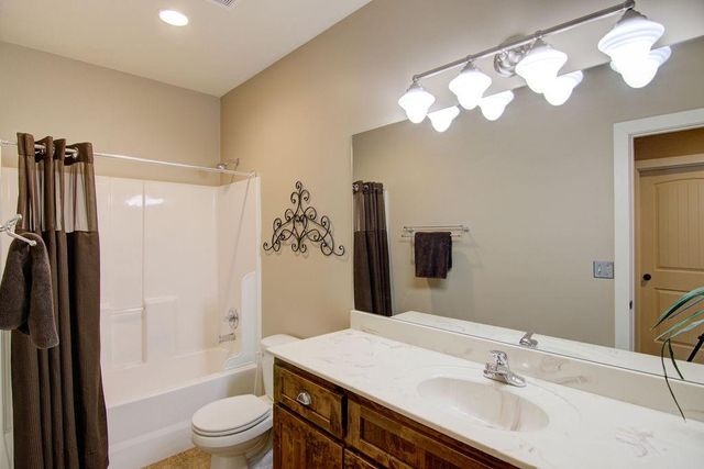 6819 Woodstock Court, Shawnee, KS 66218