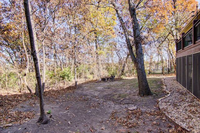 6819 Woodstock Court, Shawnee, KS 66218