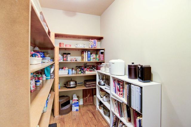 6819 Woodstock Court, Shawnee, KS 66218