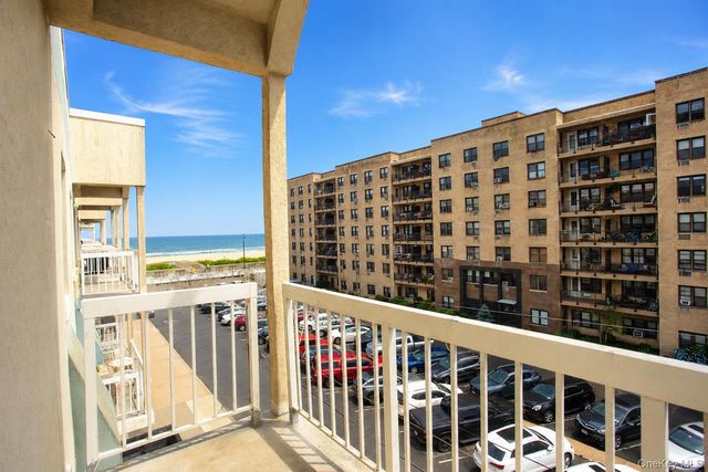 10 Franklin Boulevard 412, Long Beach, NY 11561