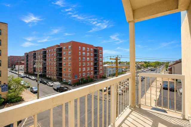 10 Franklin Boulevard 412, Long Beach, NY 11561