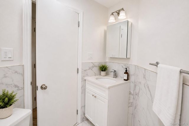 10 Franklin Boulevard 412, Long Beach, NY 11561