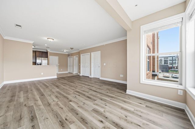 925 Ingleside Avenue, 207, Columbus, OH 43215