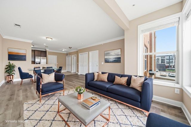 925 Ingleside Avenue, 207, Columbus, OH 43215