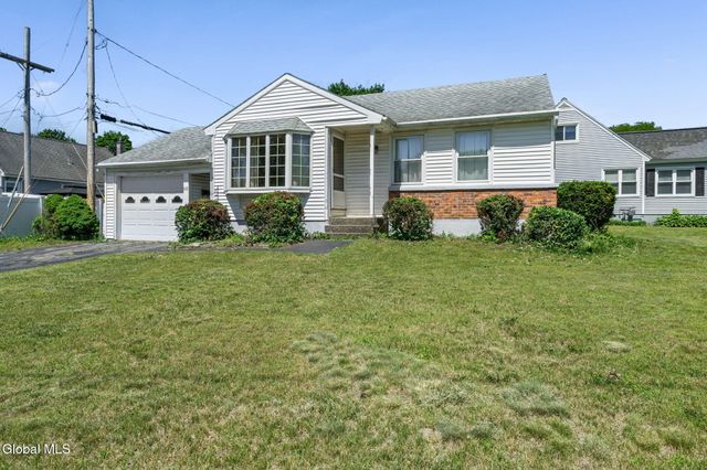 109 Elliott Avenue, Schenectady, NY 12304