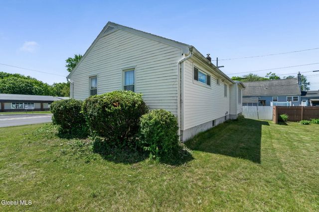 109 Elliott Avenue, Schenectady, NY 12304