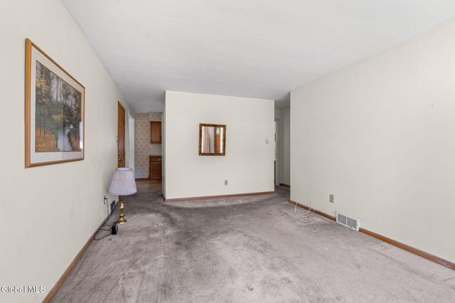 109 Elliott Avenue, Schenectady, NY 12304