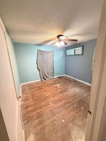 2423 Simpson Street, Paris, TX 75460