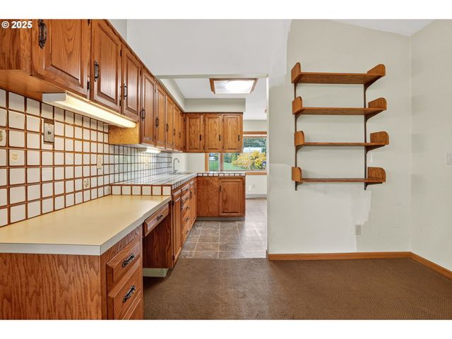 5116 Ne 41ST Ave, Portland, OR 97211