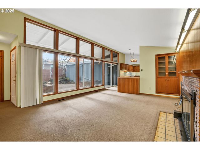 5116 Ne 41ST Ave, Portland, OR 97211