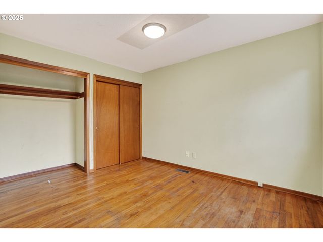 5116 Ne 41ST Ave, Portland, OR 97211