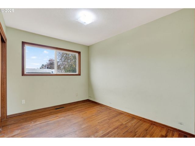 5116 Ne 41ST Ave, Portland, OR 97211