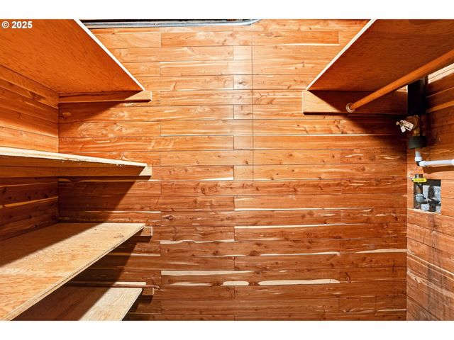 5116 Ne 41ST Ave, Portland, OR 97211