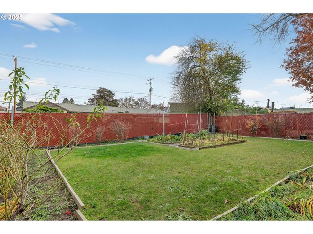 5116 Ne 41ST Ave, Portland, OR 97211