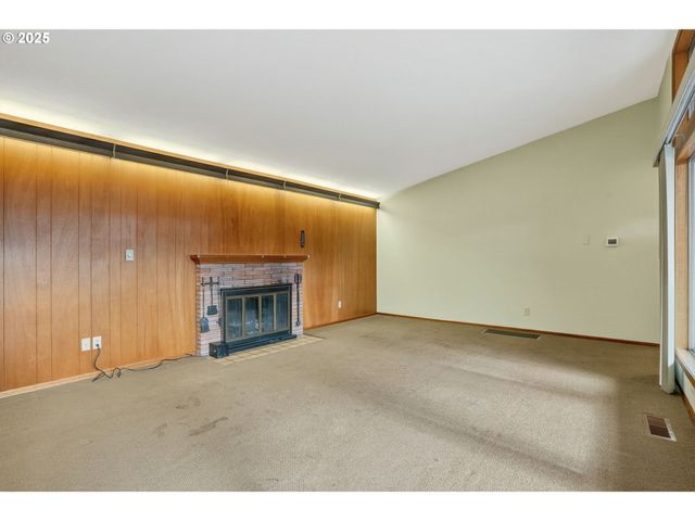 5116 Ne 41ST Ave, Portland, OR 97211