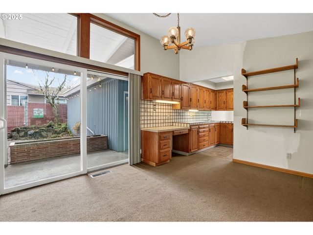 5116 Ne 41ST Ave, Portland, OR 97211