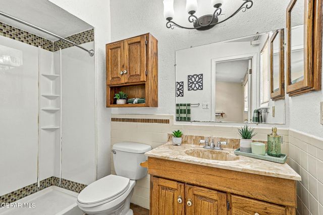 3221 WAYSIDE Street, El Paso, TX 79936