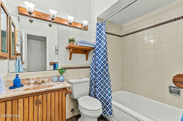 3221 WAYSIDE Street, El Paso, TX 79936