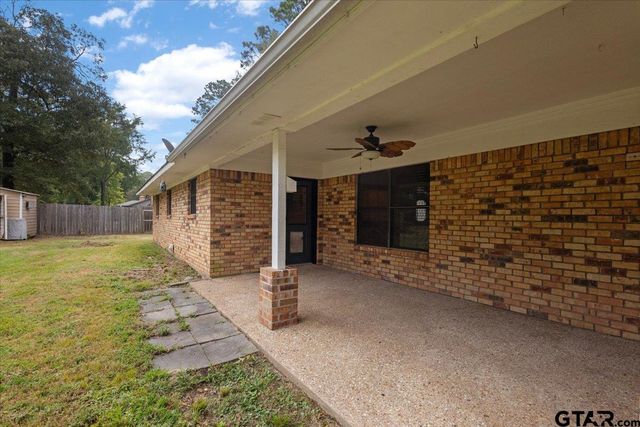 4846 Walnut Hill Dr, Flint, TX 75762