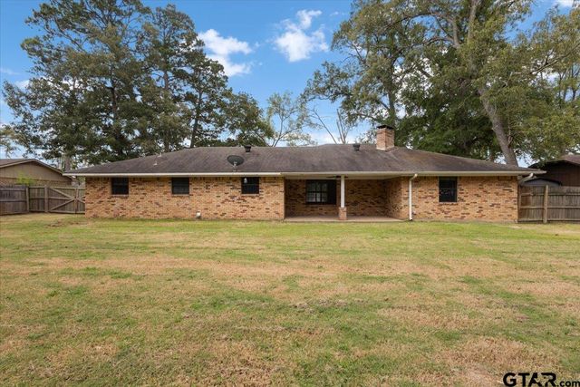 4846 Walnut Hill Dr, Flint, TX 75762