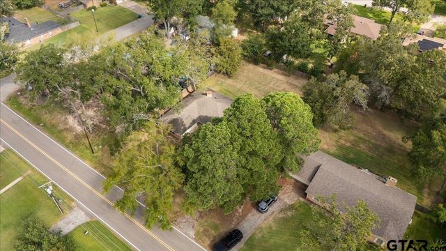 4846 Walnut Hill Dr, Flint, TX 75762