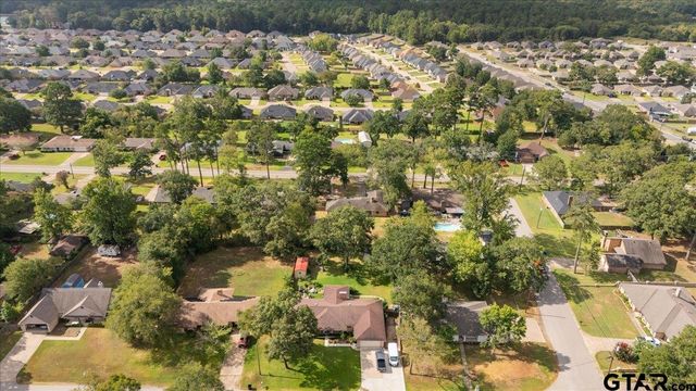 4846 Walnut Hill Dr, Flint, TX 75762