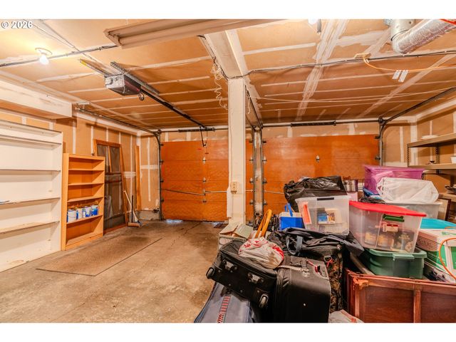 16076 Nw OAK HILLS Dr, Beaverton, OR 97006