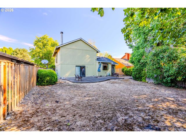 16076 Nw OAK HILLS Dr, Beaverton, OR 97006