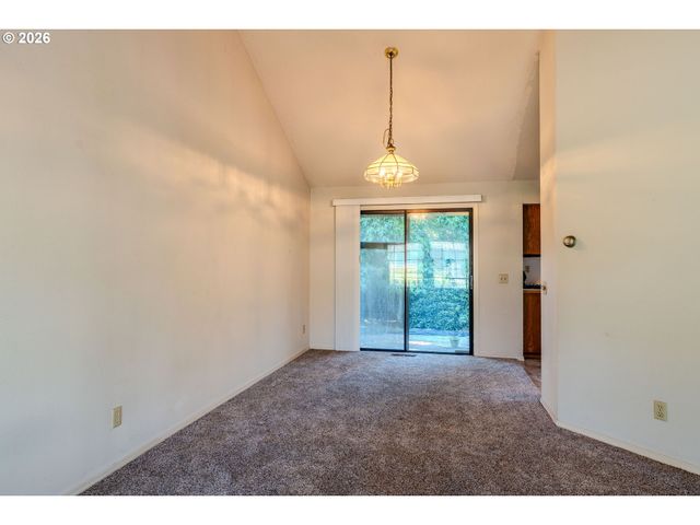 16076 Nw OAK HILLS Dr, Beaverton, OR 97006
