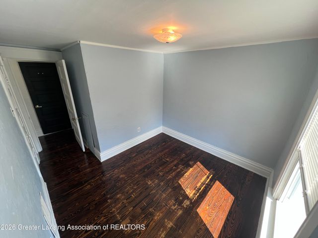 1403 W Michigan Avenue, Lansing, MI 48915