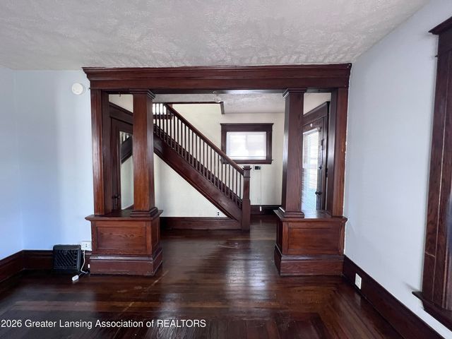 1403 W Michigan Avenue, Lansing, MI 48915