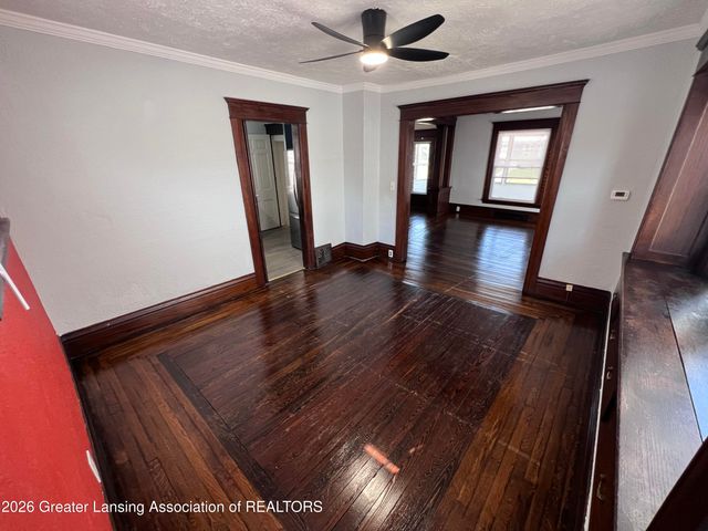 1403 W Michigan Avenue, Lansing, MI 48915