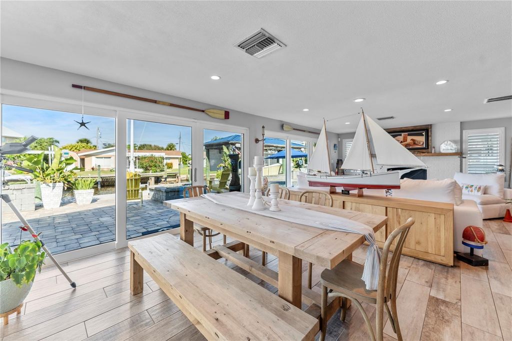 Image 19 of property listing at 118 CORAL WAY, Port Orange, FL 32127